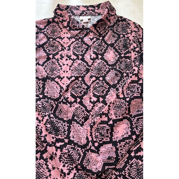 LuLaRoe Simply Comfortable Women's Geometric Blouse Button-Down Size M Polyester - Picture 12 of 12